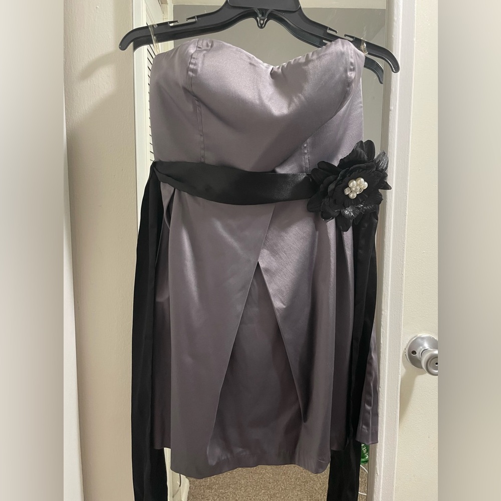 JCPenney gray strapless dress with belt strap